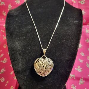 Vintage Diamond Cut Filigree Sterling Silver Heart Pendant Necklace